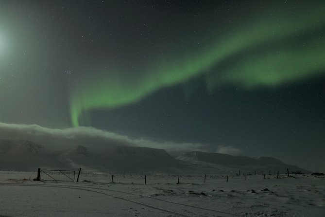 Northern Lights 4x4 Jeep/van Tour from Akureyri - Jeep appeal versus van reality