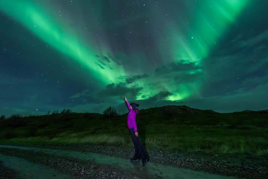 Northern Lights 4x4 Super, Photos, Hot Cocoa, Pastries - What the four-hour timing means