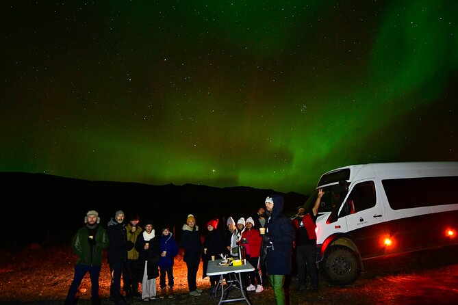 Northern Lights 4x4 Tour with Pastries and Cocoa from Reykjavik - Key points to know before booking