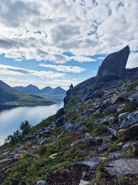 Northern Lights Adventure in Tromsø with Free Photos - Key points to know before booking