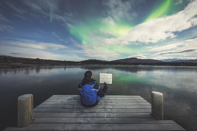 Northern Lights Adventure with Greenlander, 8 people max - What the first aurora stop feels like