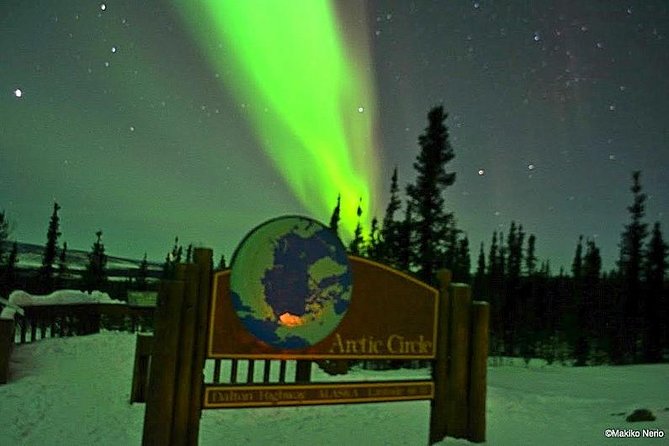 Northern Lights and Arctic Circle Trip from Fairbanks - Crossing the Arctic Circle at the monument