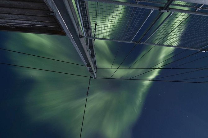 Northern Lights Big Bus Chase with Free Photos - The first hours: watching the sky and the forecast