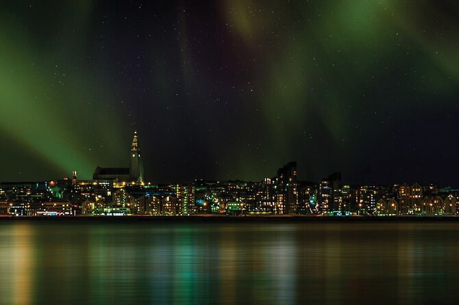 Northern Lights Boat Cruise from Reykjavik - What the guide and crew add to the evening