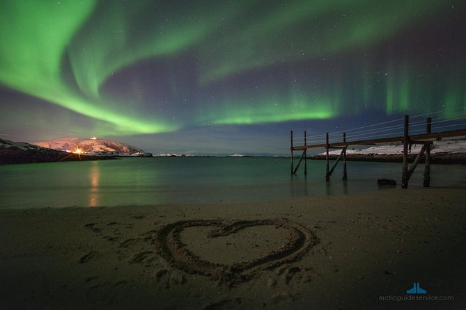 - Northern Lights Chase with Photo Package Included - Who should choose this Tromsø aurora tour?