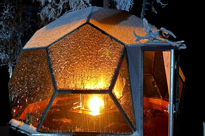 Northern Lights dinner in a Glass Igloo - Pickup from anywhere in Rovaniemi