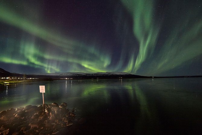 Northern Lights & Geothermal Baths Adventure - Midnight sun, darkness, and the Northern Lights question