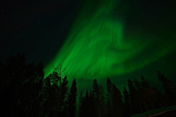 Northern Lights Hunting in Lappish old cottage - Cancellation and weather notes