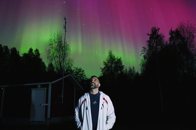 Northern lights hunting photo tour with bbq; small groups - Key points before you book