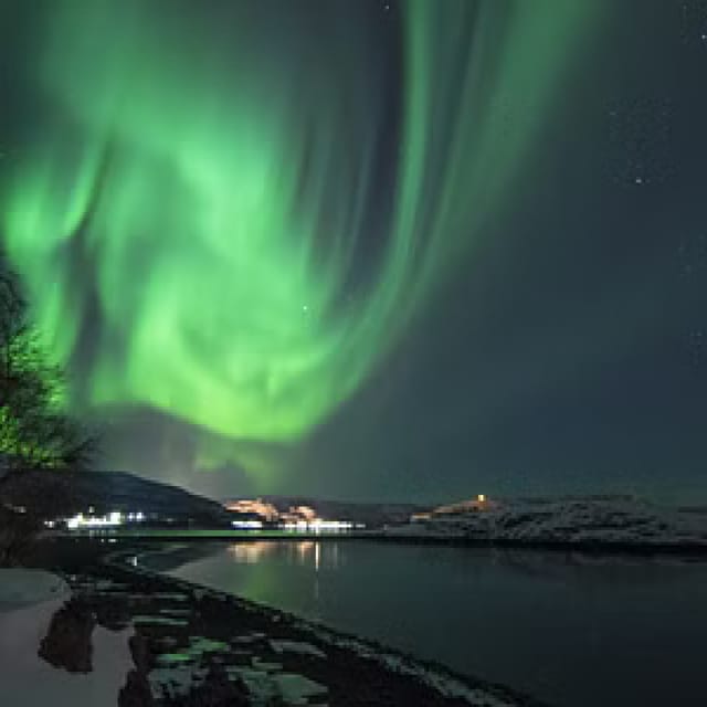 Northern Lights Hunting with Aurora Workshop - Hot drinks, snacks, and the cold factor