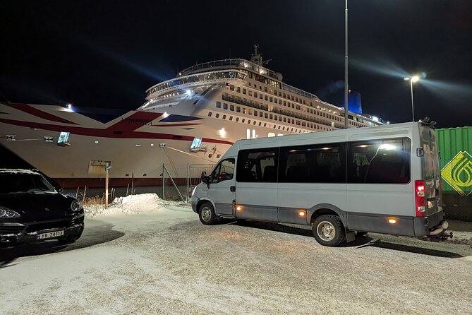 Northern Lights Minibus Chase Max 16 Person In Group - Why this Alta aurora chase works