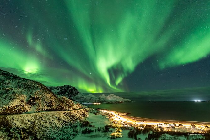 Northern Lights Minibus with Photos Dinner Warm suits - Warm suits make the waiting easier