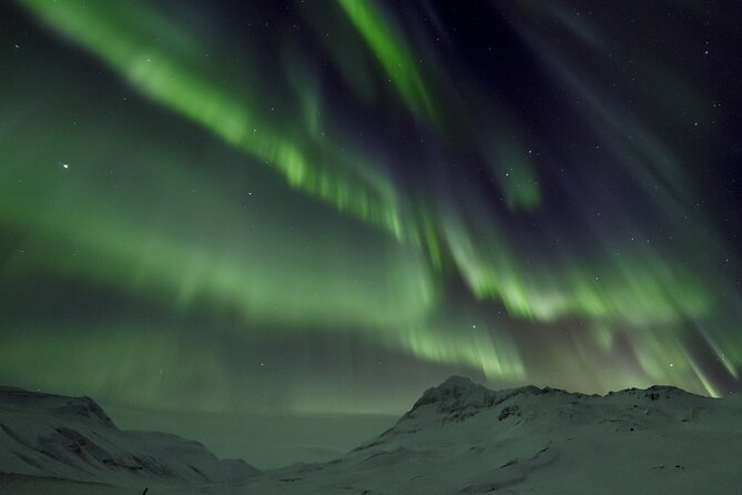 Northern Lights Photography from Akureyri - Photography without losing the moment