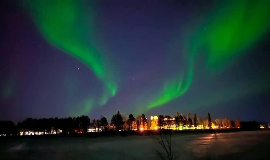 Northern lights private tour Rovaniemi - The Guides Add More Than Driving