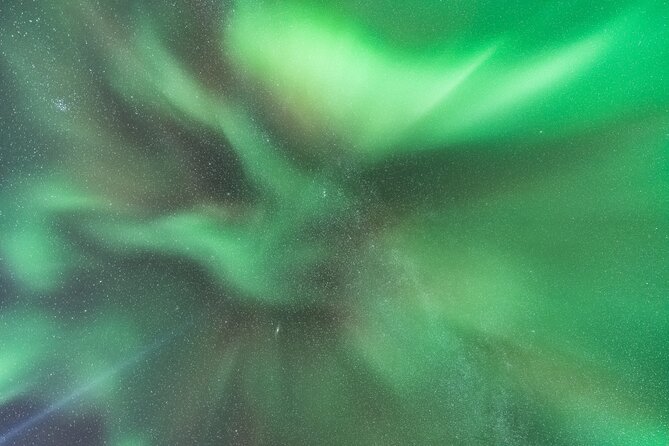 Northern Lights Small Group Tour from Reykjavik with Free Photos - How small is the small group?