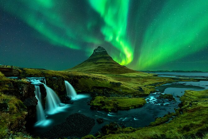 Northern Lights Small Group Tour from Reykjavik - Leaving Reykjavik at 9:00 pm