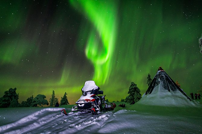 Northern Lights Snowmobile Sleigh Ride - What the winter gear adds to the value
