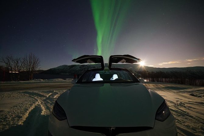 Northern lights - TeslaX Ecofriendly Car - Key Points Before You Book