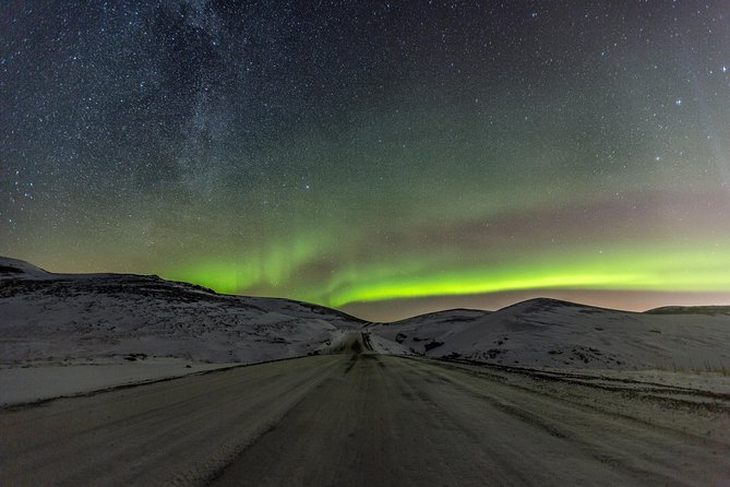 Northern Lights Tour from Reykjavik in a Super Jeep - Hot chocolate, blankets, and the cold