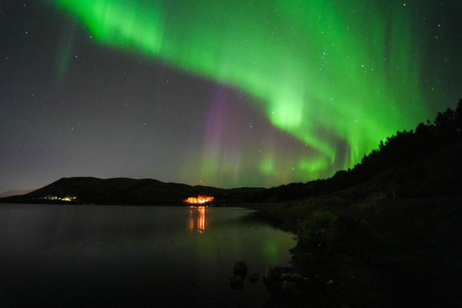 Northern Lights Tour From Reykjavik with Photography - Blankets, pastries, and the practical side of waiting