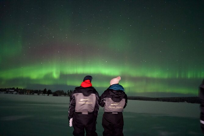 Northern Lights Tour in Atmospheric Cottage - What this Rovaniemi evening is really selling