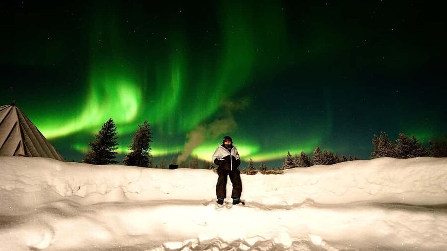 Northern Lights Tour/Trip to a magical place - Two hours at the forest viewing site
