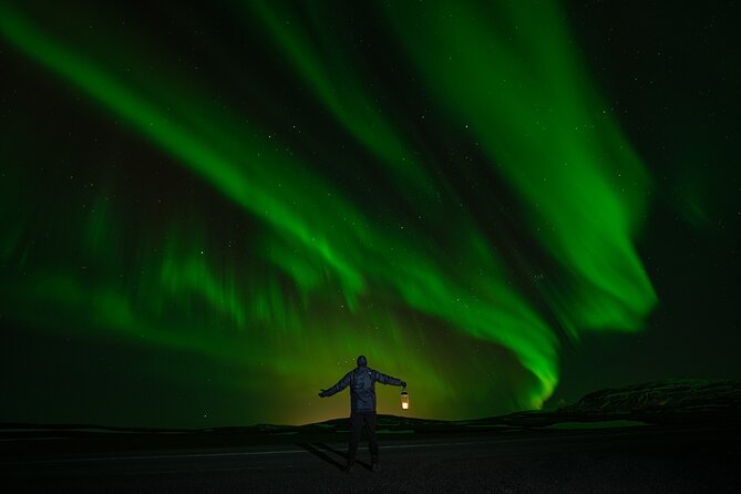 Northern Lights Tour with Photos, Snacks, Warm Snowsuits, Chairs - Getting the Northern Lights into your photographs