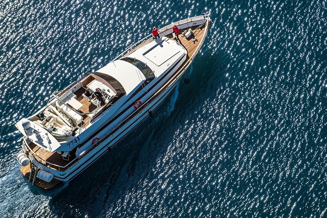 Northern Lights Yacht Cruise - Small yacht or larger boat?