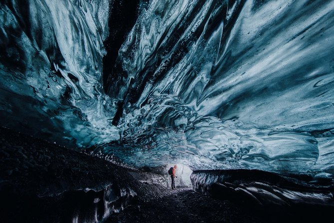 Private 2-Day Glacier Lagoon, Ice Cave and Northern Lights - The long ride home through Eldhraun