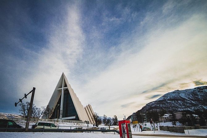 Private 5 to 7 hours Northern Lights Tour in Tromsø with hotel pick up - The guide can make or break a clouded night