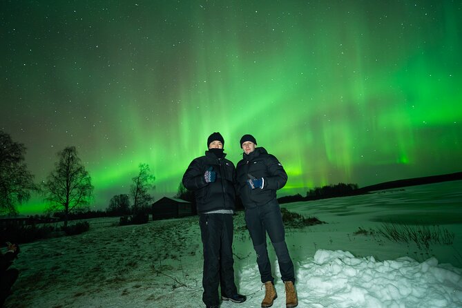 Private Aurora Hunting Tour—Guaranteed Sightings - Reading the sky with Jesse and the local team