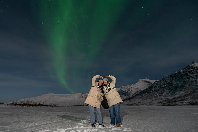 Private Exclusive Northern Lights Minivan Tour from Tromsø - A private northern lights hunt from Tromsø