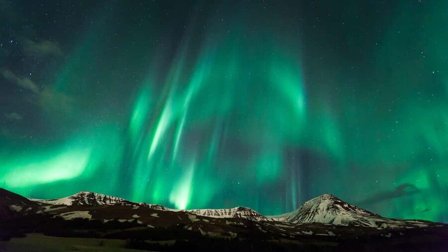Reykjavik: Aurora Small Group 4x4 Northern Lights Adventure - Key points to know before booking