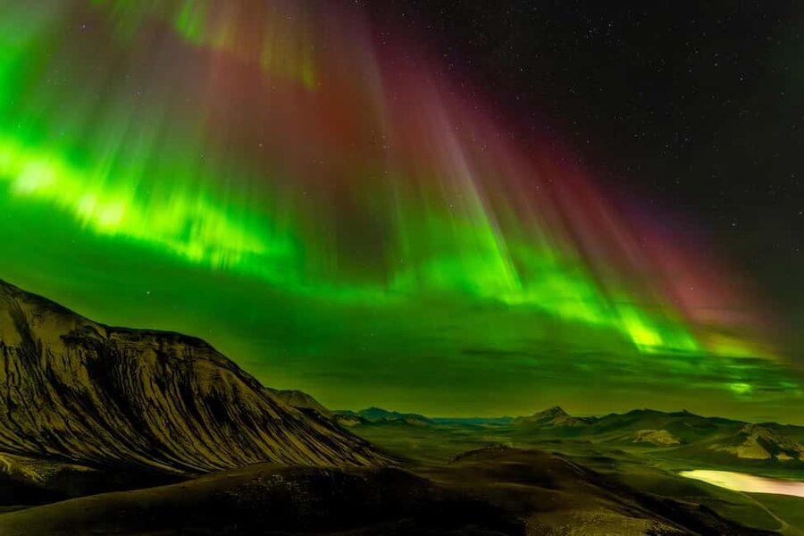 Reykjavik: Aurora Small Group 4x4 Northern Lights Adventure - Why the 16-seat 4x4 matters outside Reykjavík