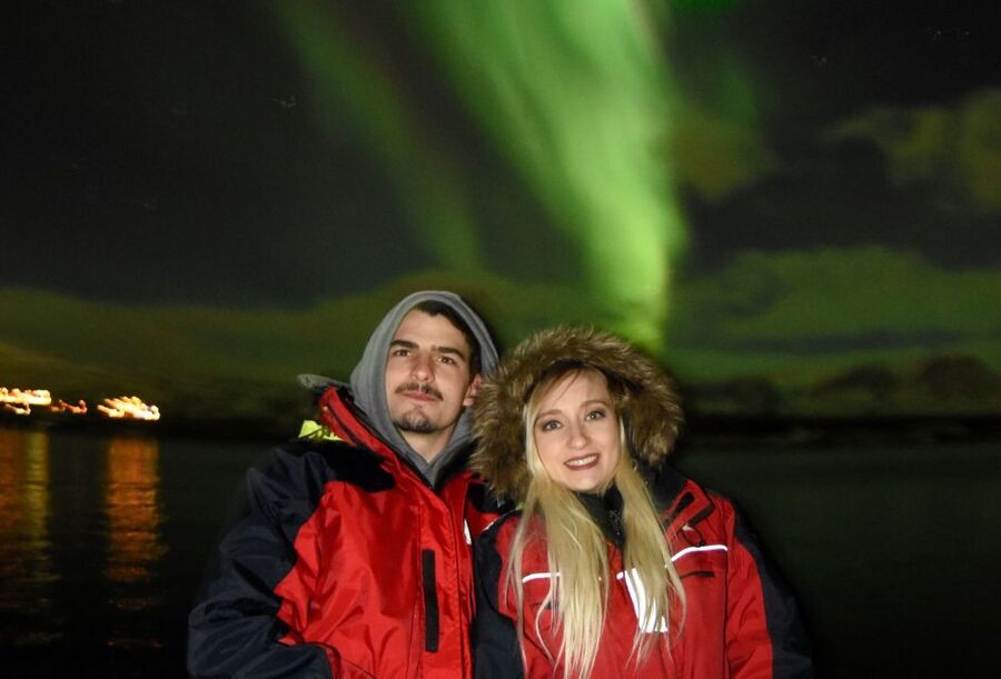 Reykjavík: Northern Lights Cruise - Faxaflói Bay gives the sky room to work