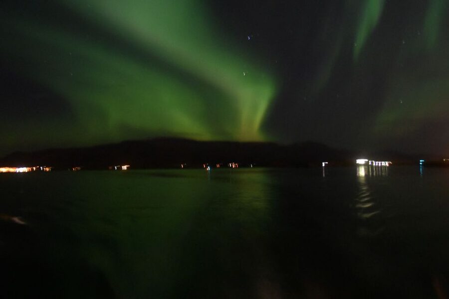 Reykjavik: Northern Lights Guided Boat Tour - Rósin, Andrea, and the search for clear sky