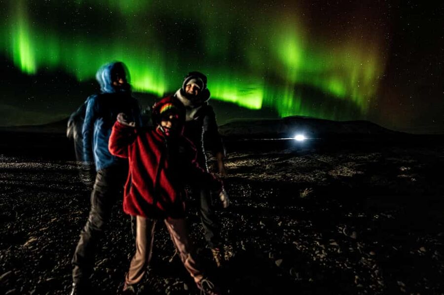 Reykjavik: Northern Lights Small Group with Surprise - The comfort of a small bus on a cold night