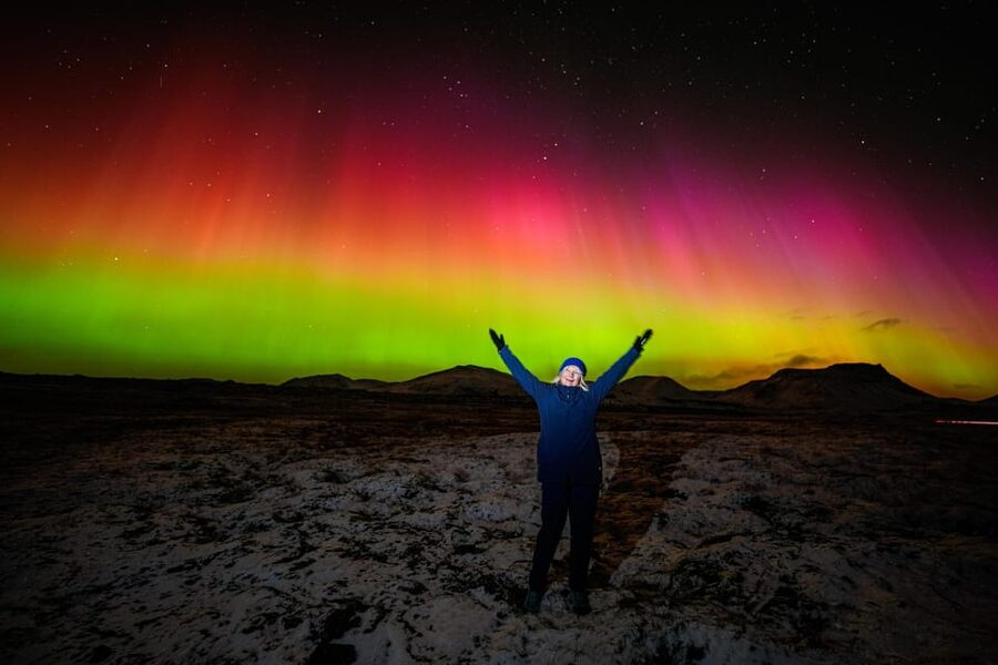 Reykjavik: Northern Lights Tour with Private Photographer - The photography package is the biggest value
