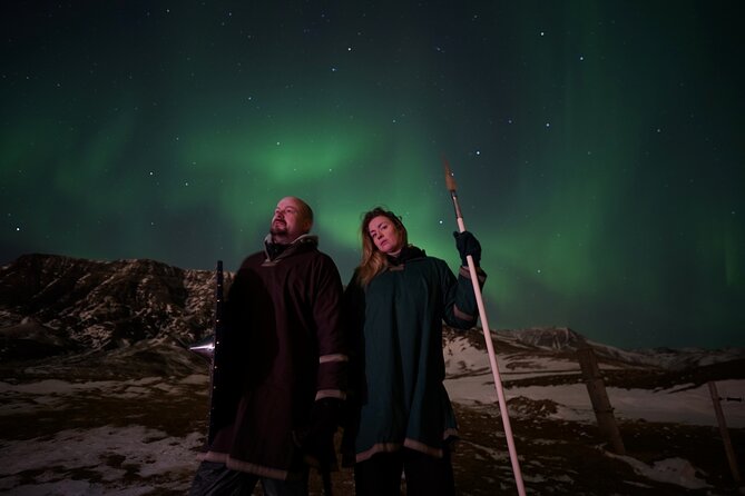 Reykjavik Northern Lights Tour with Pro Aurora Photos Small Group - Stop one: the first clear patch outside Reykjavik