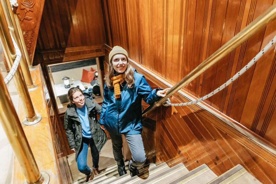 Reykjavik: Northern Lights Yacht Tour - The indoor lounge and bar