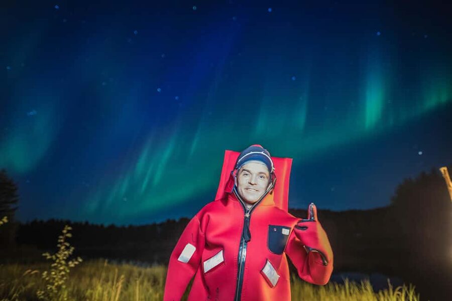 Rovaniemi: Arctic Ice Floating and Northern Lights Tour - Key points to know before booking