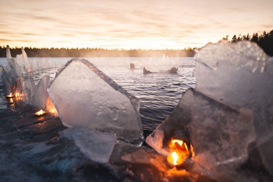 Rovaniemi: Arctic Ice Floating and Northern Lights Tour - Safety first before you touch the water