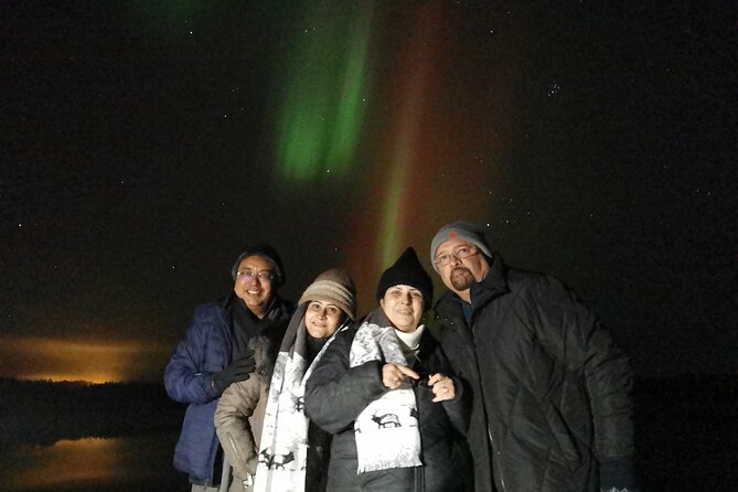 Rovaniemi: Aurora BBQ at the Best Spots - The role of the guide and group size