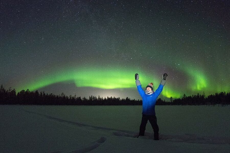 Rovaniemi: Aurora Borealis Tour - Pickup from Rovaniemi hotels and Santa’s Village