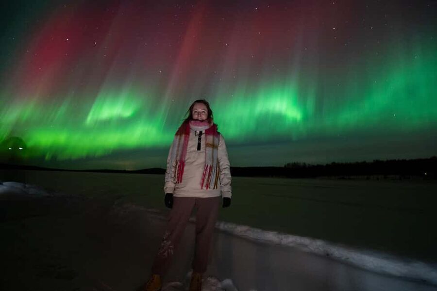 Rovaniemi: Aurora Hunt - Free Photos, 100% Guaranteed Refund - First viewing stops near lakes and quiet roads
