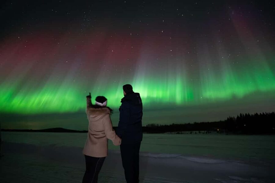 Rovaniemi: Aurora Hunt - Free Photos, 100% Guaranteed Refund - Why the drive can reach Sweden