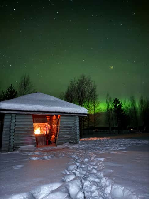 Rovaniemi: Aurora hunting and a fireside BBQ experience - Why this Rovaniemi aurora tour works