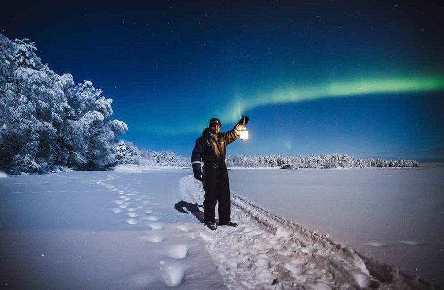 Rovaniemi: Aurora Hunting Photography Tour with BBQ Snacks - Leaving Rovaniemi for darker skies