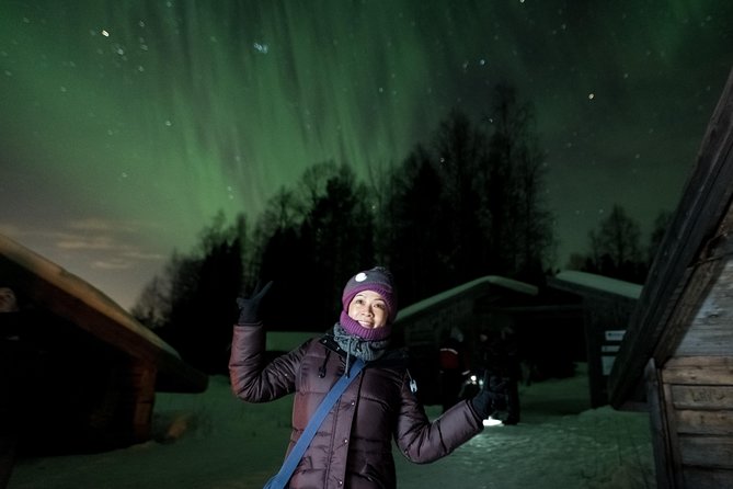 Rovaniemi AURORA PASS: 3-5 Days Unlimited Northern Lights chasing Pass - Meeting at Rovaniemi Tourist Information