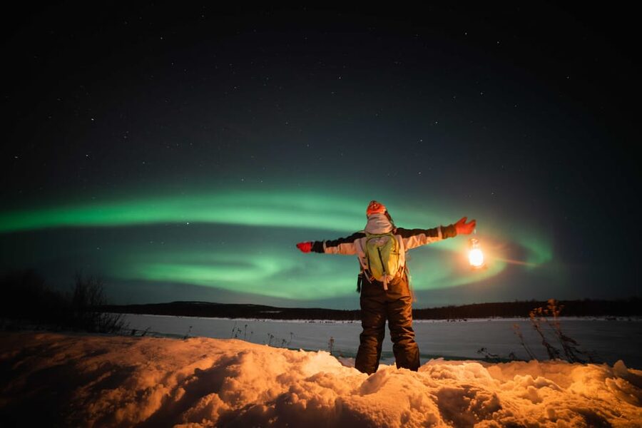 Rovaniemi: Best & Original Aurora Experience with Pro Photos - Stop two: fire, sausages, and up to 90 minutes outside